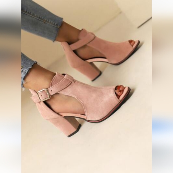 Gorgeous Women Peep Toe Chunky Heeled Sandal Boots - Picture 3 of 8